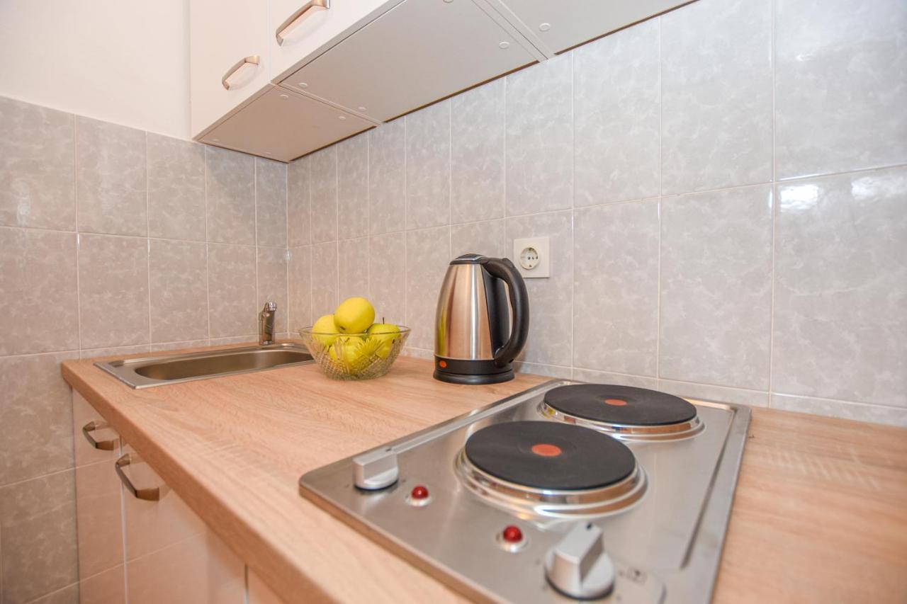 Apartments Kate Pag Town Bagian luar foto
